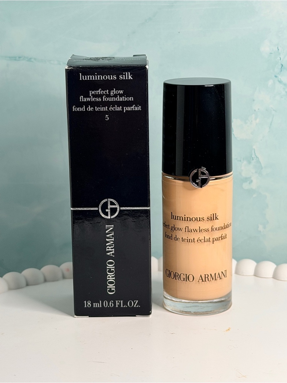 Giorgio Armani Luminous Silk Foundation Shade 5 (Lt Med Neutral) 18ml travel Sz